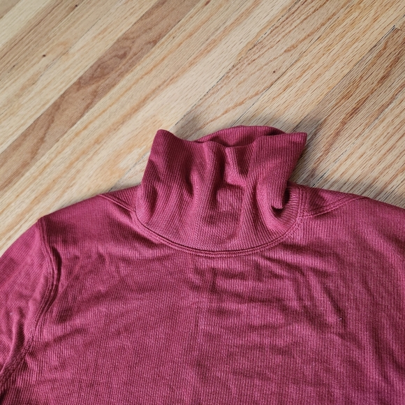 Lululemon Orange Red Ribbed turtleneck size small - Picture 2 of 6